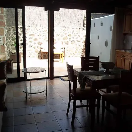 Playa Blanca Sleeps 2 Wifi Appartement